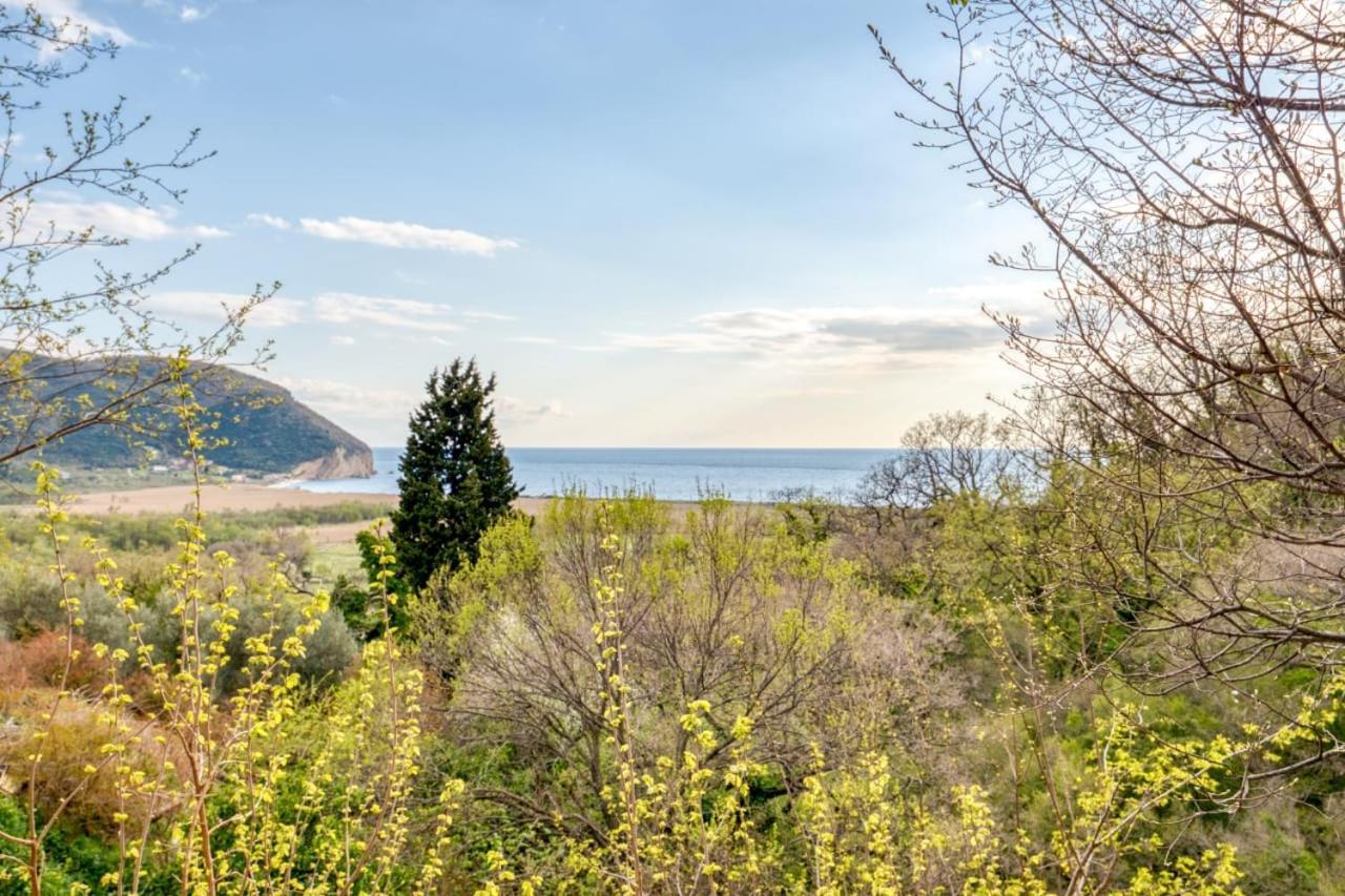 Savovic_Lux Lägenhet Petrovac Exteriör bild